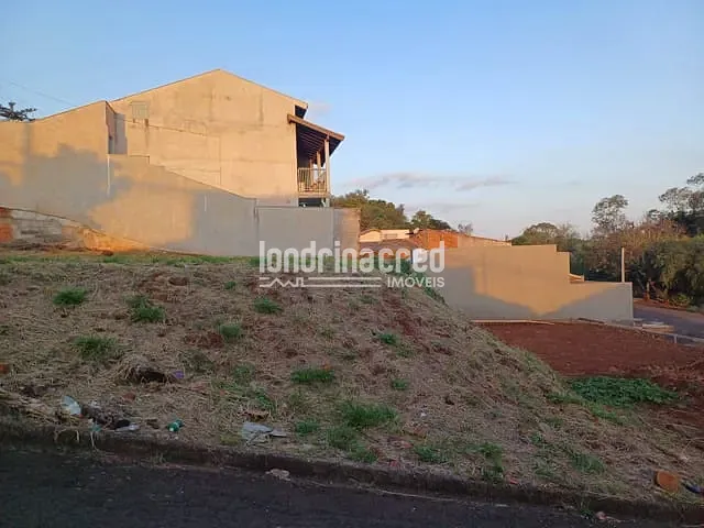 Terreno com 291m², à venda, no bairro Jardim Neman Sahyun em Londrina