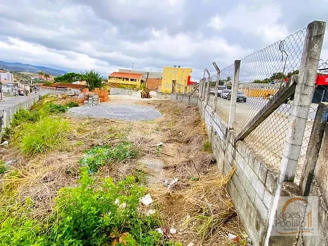 Terreno com 1800m², à venda, no bairro Jardim das Cerejeiras em Atibaia