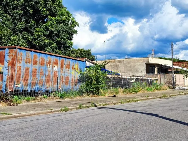 Terreno com 325m², à venda ou para alugar, no bairro Cidade Nova em Pindamonhangaba
