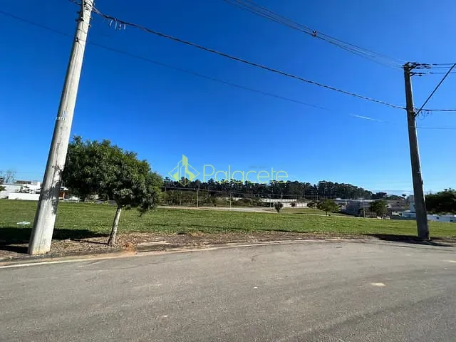 Terreno com 968m², à venda, no bairro Condominio Residencial Colonial Village II em Pindamonhangaba