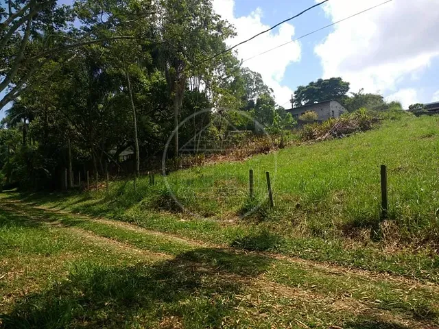 Terreno com 1800m², à venda, no bairro Jardim Santa Bárbara em São Paulo