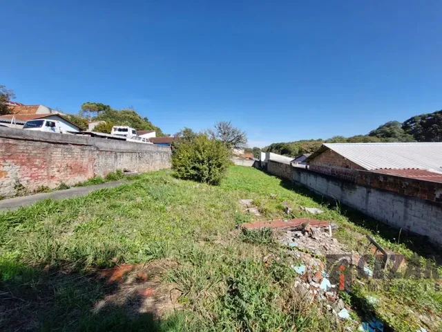 Terreno à venda, no bairro Santa Cândida em Curitiba