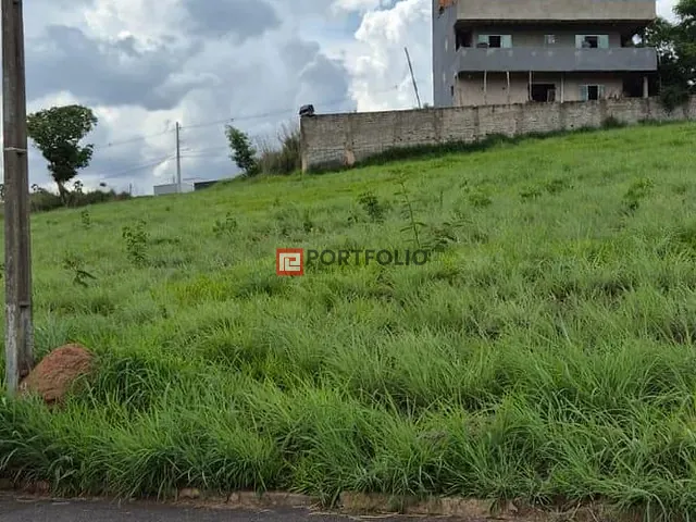 Terreno com 393m², à venda, no bairro Residencial Marília em Senador Canedo