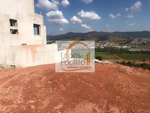Terreno com 360m², à venda, no bairro Guaxinduva em Bom Jesus dos Perdões