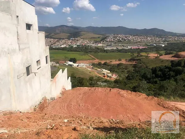 Terreno com 360m², à venda, no bairro Guaxinduva em Bom Jesus dos Perdões