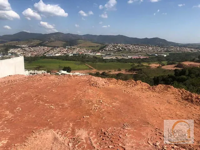 Terreno com 360m², à venda, no bairro Guaxinduva em Bom Jesus dos Perdões
