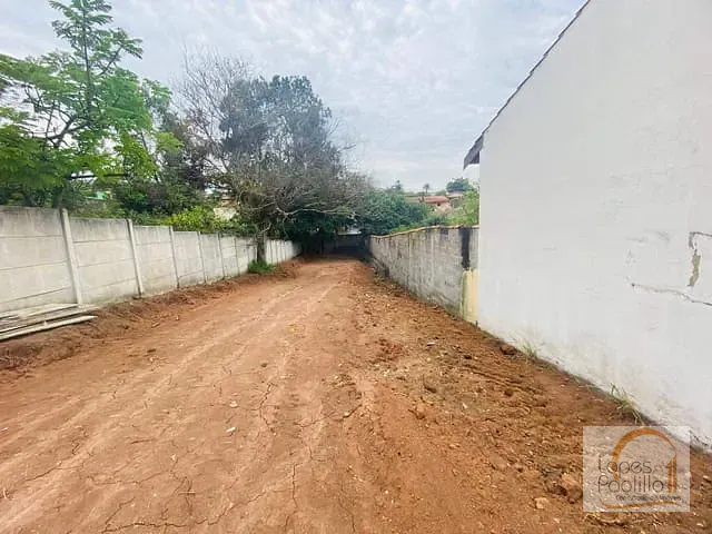 Terreno com 427m², à venda, no bairro Jardim das Flores em Atibaia