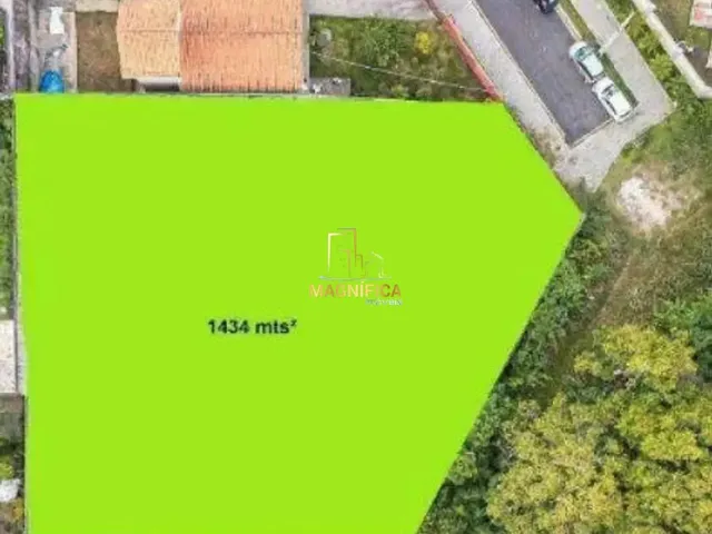 Terreno à venda, no bairro Santa Cândida em Curitiba