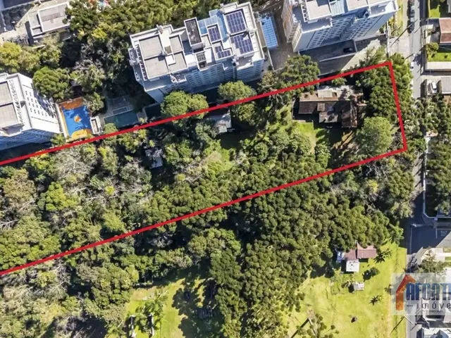 Terreno com 8425m², à venda, no bairro Bacacheri em Curitiba