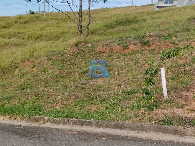 Terreno com 273m², à venda, no bairro N R Porto Seguro em Itatiba