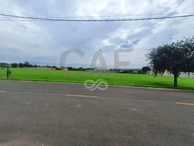 Terreno com 1043m², à venda, no bairro Condomínio Residencial Plazza Ville em Jaguariúna