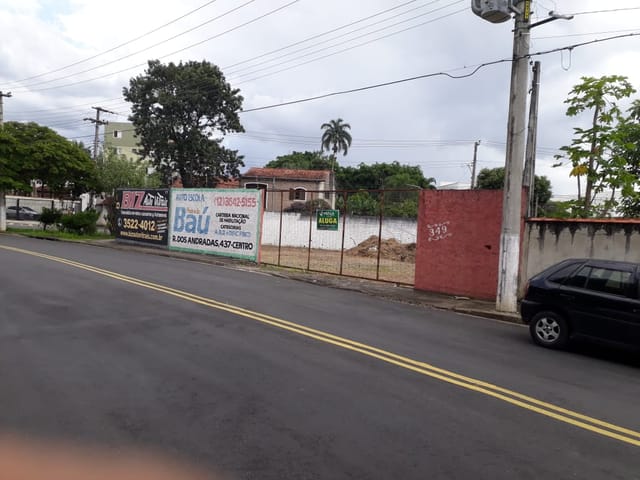 Terreno à venda, no bairro Crispim em Pindamonhangaba