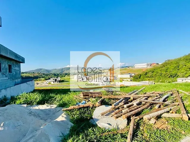 Terreno com 300m², à venda, no bairro Laranja Azeda em Atibaia