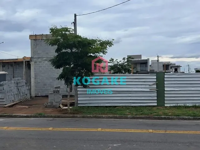 Terreno com 250m², à venda, no bairro Eugênio de Mello em São José Dos Campos