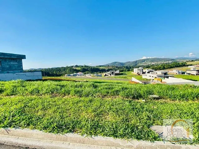 Terreno com 300m², à venda, no bairro Laranja Azeda em Atibaia
