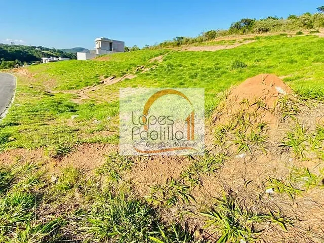 Terreno com 300m², à venda, no bairro Laranja Azeda em Atibaia