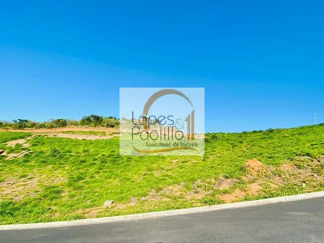 Terreno com 300m², à venda, no bairro Laranja Azeda em Atibaia