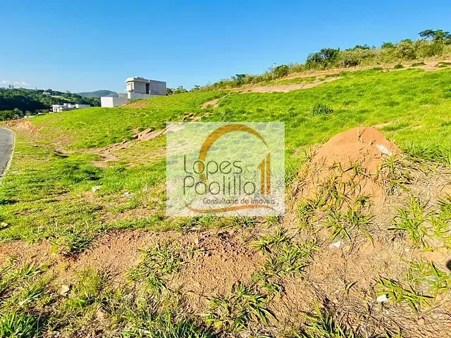 Terreno com 300m², à venda, no bairro Laranja Azeda em Atibaia