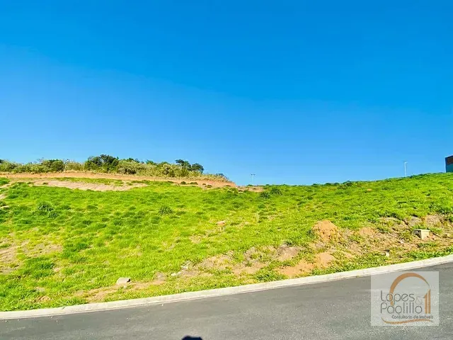 Terreno com 300m², à venda, no bairro Laranja Azeda em Atibaia