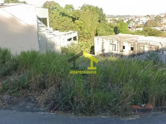 Terreno com 267m², à venda, no bairro Jardim Verona em Itatiba