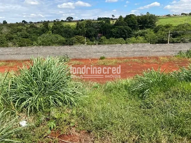 Terreno com 256m², à venda, no bairro Gleba Simon Frazer em Londrina