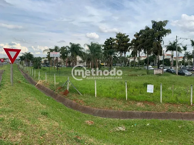 Terreno com 3873m², à venda ou para alugar, no bairro Loteamento Center Santa Genebra em Campinas