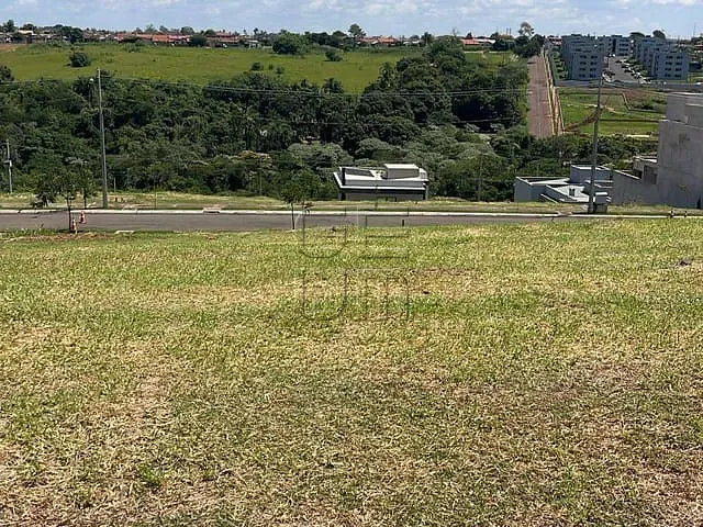 Terreno com 257m², à venda, no bairro Jardim Morumbi em Londrina