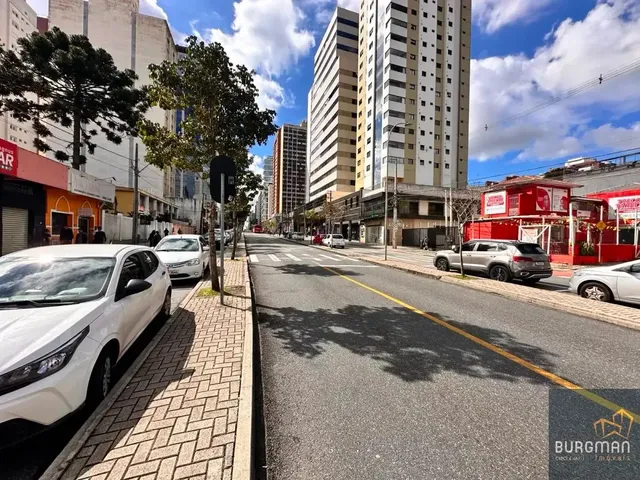 Terreno com 827m², à venda, no bairro Alto da Glória em Curitiba