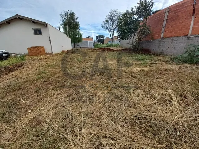 Terreno com 300m², à venda, no bairro Parque Residencial Imigrantes em Holambra