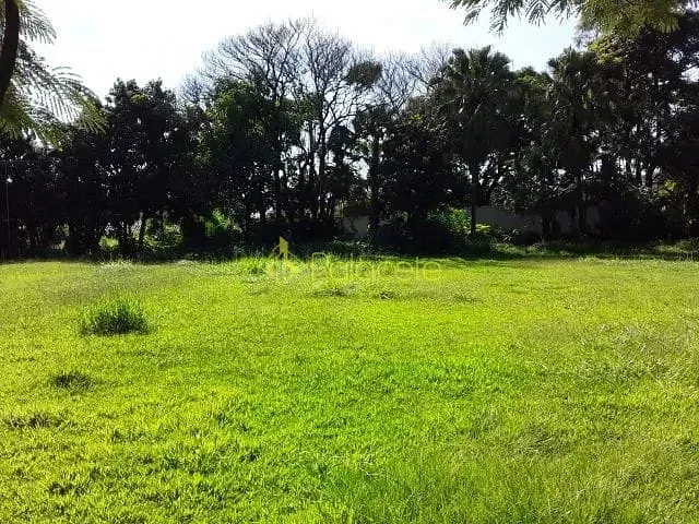 Terreno com 4000m², à venda, no bairro Chácaras Cataguá em Taubaté