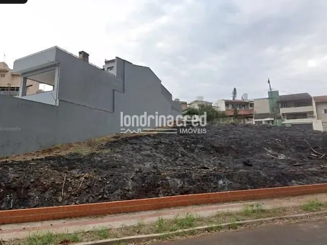 Terreno com 685m², à venda, no bairro Jardim Sumaré em Londrina