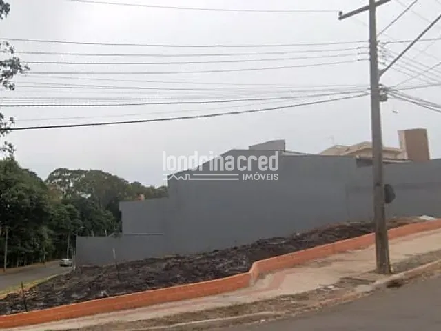 Terreno com 685m², à venda, no bairro Jardim Sumaré em Londrina