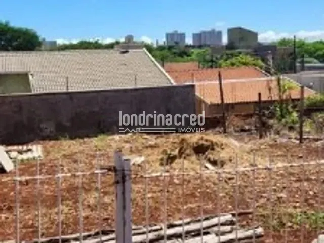 Terreno com 200m², à venda, no bairro Conjunto Habitacional Alexandre Urbanas em Londrina