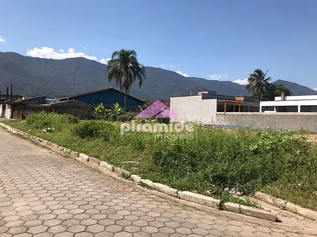 Terreno com 260m², à venda, no bairro Getuba em Caraguatatuba
