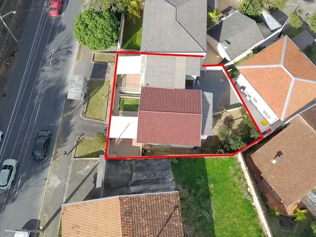 Terreno com 324m², à venda, no bairro São Francisco em Curitiba