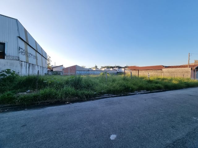 Terreno com 250m², à venda, no bairro Residencial Comercial Cidade Vista Alegre em Pindamonhangaba
