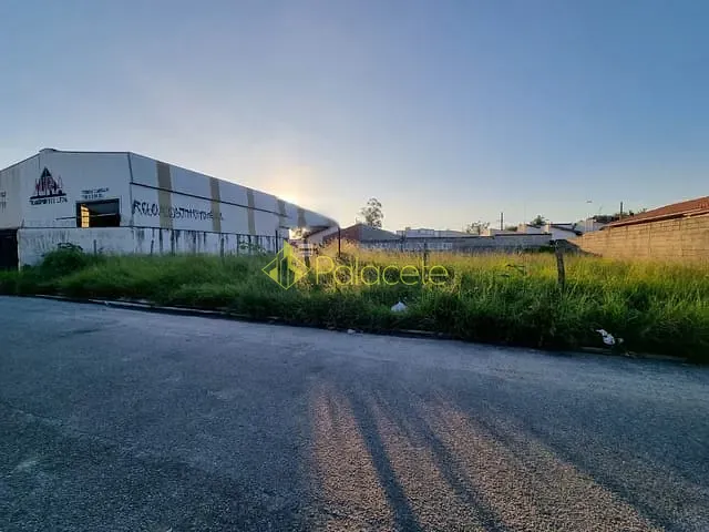 Terreno com 250m², à venda, no bairro Residencial Comercial Cidade Vista Alegre em Pindamonhangaba