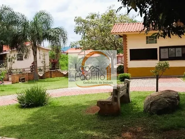 Terreno com 600m², à venda, no bairro Praça Mirante Santo Cruzeiro em Piracaia