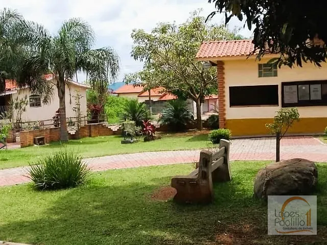 Terreno com 600m², à venda, no bairro Praça Mirante Santo Cruzeiro em Piracaia