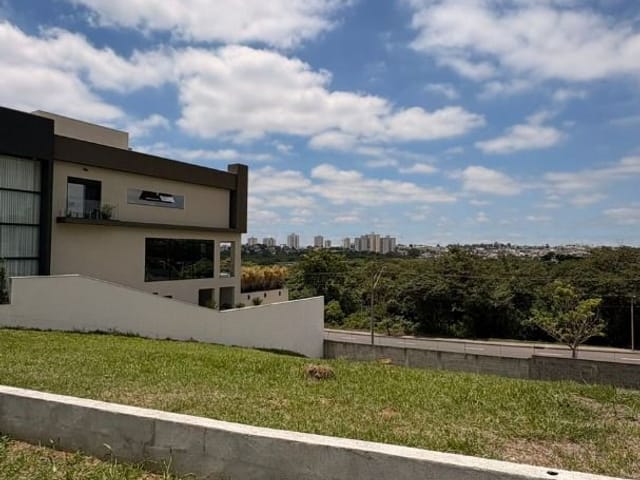 Terreno com 715m², à venda, no bairro Condomínio Reserva do Paratehy em São José dos Campos