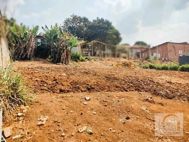 Terreno com 1000m², à venda, no bairro Chácara Fernão Dias em Bragança Paulista
