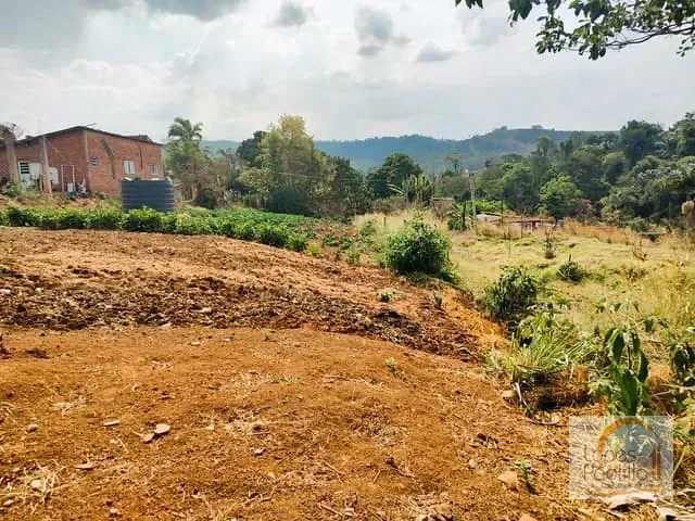 Terreno com 1000m², à venda, no bairro Chácara Fernão Dias em Bragança Paulista