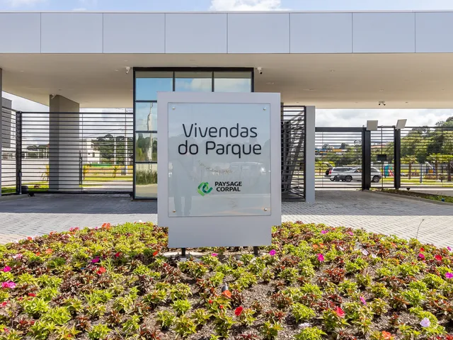 Terreno com 219m², à venda, no bairro Santa Cândida em Curitiba