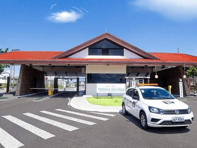 Terreno com 300m², à venda, no bairro Bairro do Grama em Caçapava