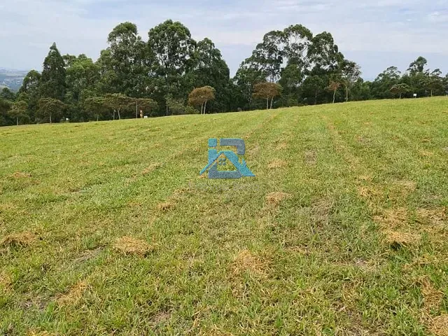 Terreno com 1355m², à venda, no bairro Capela do Barreiro em Itatiba