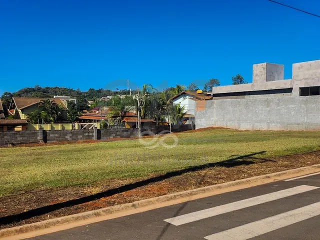 Terreno com 424m², à venda, no bairro Reserva Jaguary em Jaguariúna