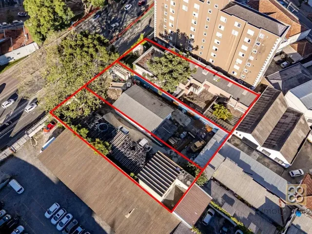 Terreno com 2098m², à venda, no bairro Alto Da Xv em Curitiba