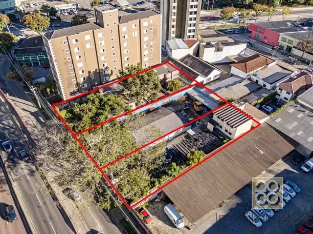 Terreno com 2098m², à venda, no bairro Alto Da Xv em Curitiba