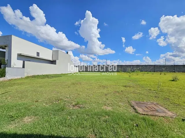 Terreno com 300m², à venda, no bairro CONDOMINIO BELLEVIE em Cambé
