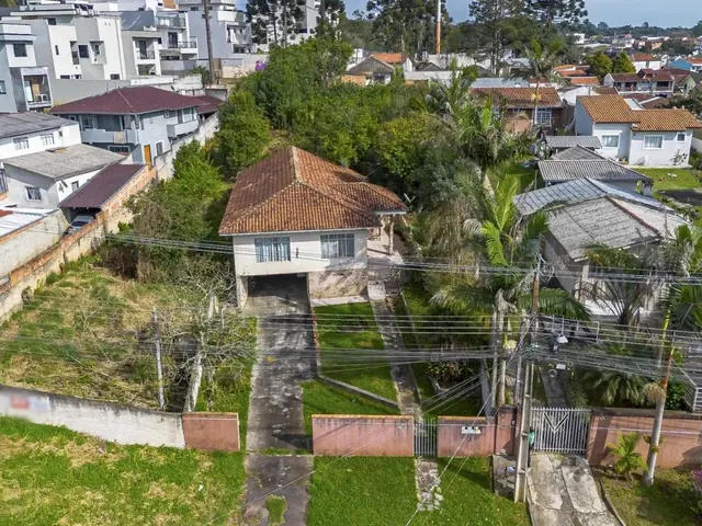 Terreno à venda, no bairro Santa Cândida em Curitiba